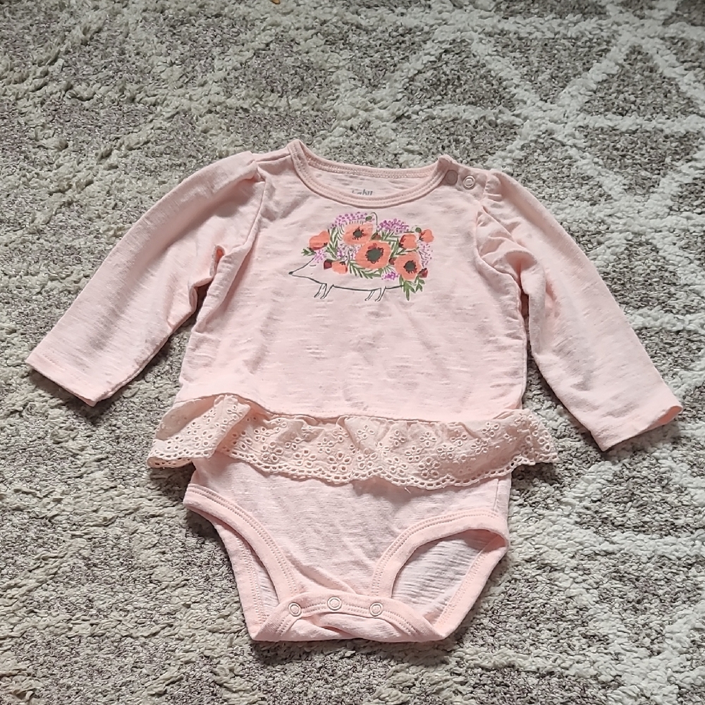 20 for $10 - baby B'gosh 6m Girls Peach Long Sleeve Onesie with Porcupine